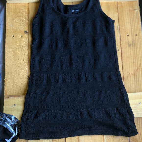 Black patterned tank top - Picture 4 of 4